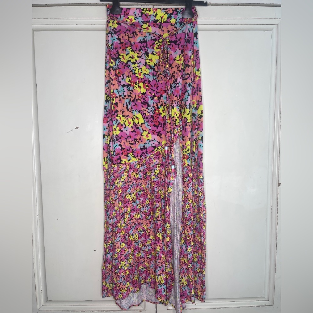 Maaji Monet Allie Beachwear Crop Top AND Autumn Long Skirt SET Multi-color) - Picture 9 of 11